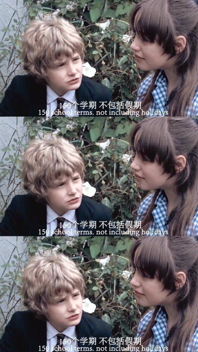 佟丽娅回到故乡，穿上锡伯族的服装，也太美了吧